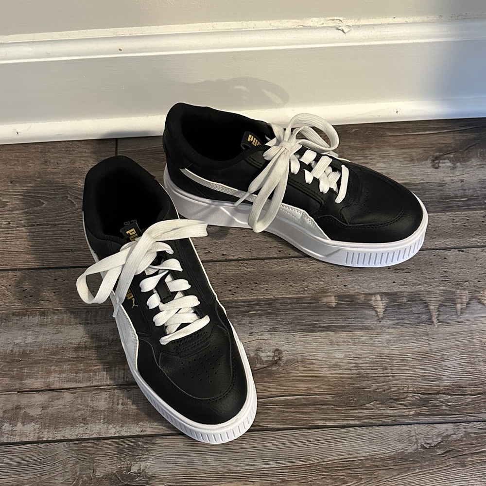 Puma Sneakers